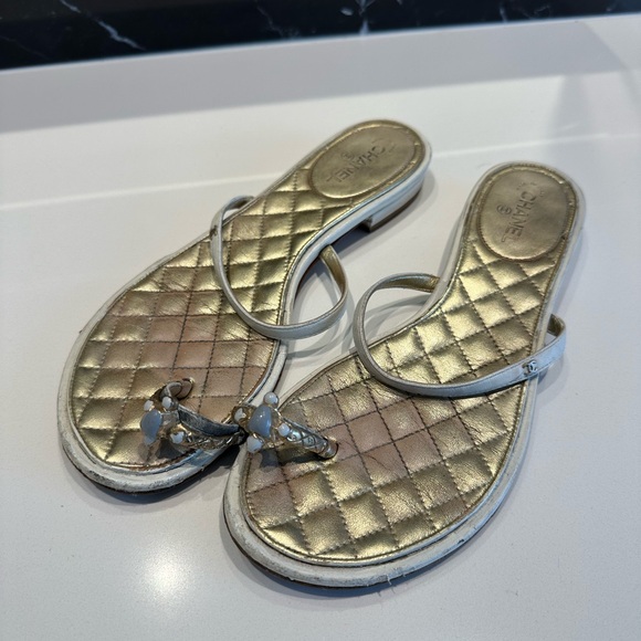 Chanel Sandals White and Gold size 37 - Picture 1 of 2